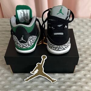 Jordan Kids Sneakers Black and Green with Elephant Print